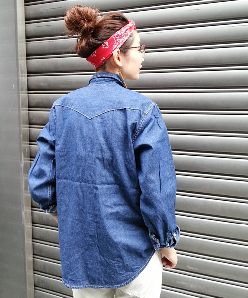 GREEN BOWL（グリーンボウル）の「GREEN BOWL 7oz Denim Western Shirts/グリーンボウルデニムウェスタンシャツ（シャツ/ブラウス・メンズ・インディゴブルー・38/40）」の2枚目の写真