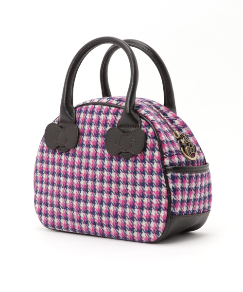 速くおよび自由な HARRIS TWEED（ハリスツイード）の「ハローキティハリスツイード バッグ