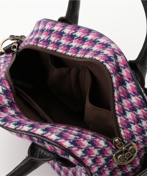 HARRIS TWEED（ハリスツイード）の「ハローキティハリスツイード