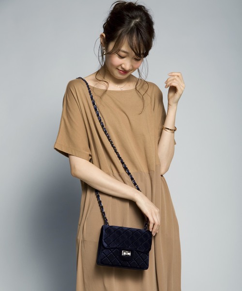 PLAIN CLOTHING(プレーンクロージング)の「ベロアダイヤ柄ステッチバッグ【PLAIN CLOTHING】(ショルダーバッグ・レディース・ブラック/ネイビー/グレー・FREE)」の11枚目の写真