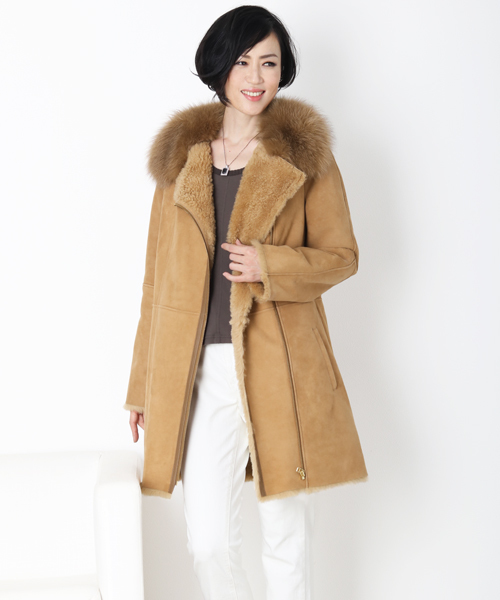 sankyo shokai(サンキョウショウカイ)の「ファー付きムートンコート(その他アウター・レディース・キャメル・S/L/XL)」の10枚目の写真