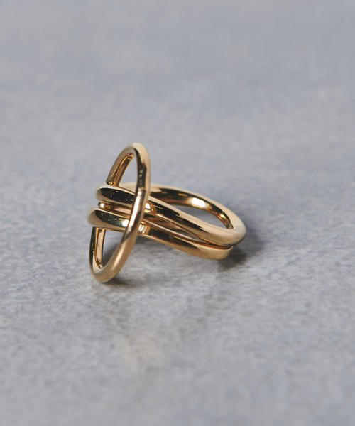 UNITED ARROWS（ユナイテッドアローズ）の「＜Charlotte Chesnais（シャルロット シェネ）＞ NEO LOVER リング（リング・レディース・ゴールド・FREE）」の5枚目の写真