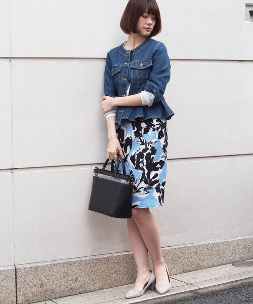 PICCIN（ピッチン）の「ストレッチデニムノーカラーペプラム