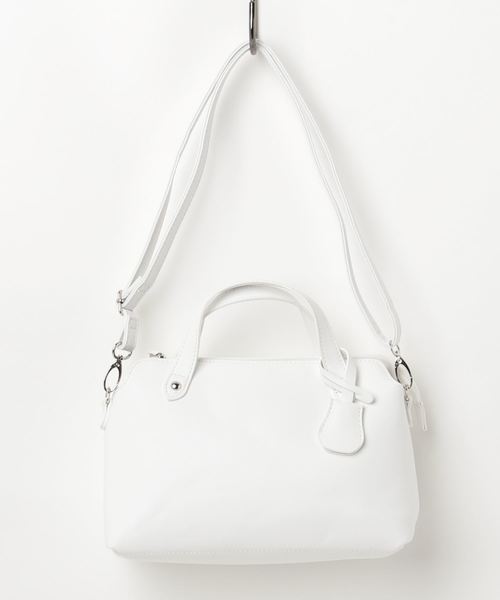 KOBE LETTUCE（コウベレタス）の「調節可能ショルダーストラップ付2way！フェイクレザーボストンバッグ BAG 鞄 レディース [B1148]神戸レタス（ショルダーバッグ・レディース・ブラック/オフホワイト/ベージュ系その他/ブルー系その他/パープル系その他・FREE）」の2枚目の写真