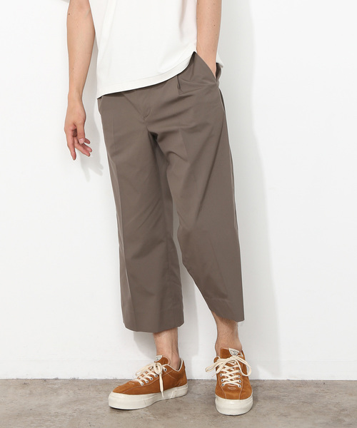 ADAM ET ROPE'(アダムエロペ)の「TCストレッチウェザーワイドクロップドパンツ(その他パンツ・メンズ・ネイビー/ブラック/カーキ・L/M)」の2枚目の写真