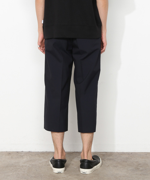 ADAM ET ROPE'(アダムエロペ)の「TCストレッチウェザーワイドクロップドパンツ(その他パンツ・メンズ・ネイビー/ブラック/カーキ・L/M)」の8枚目の写真