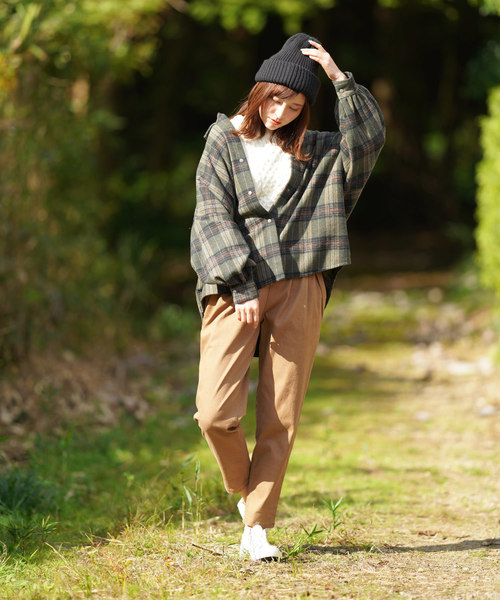 rps（アールピーエス）の「ウール混ボリューム袖ケーブルニットプルオーバー（ニット/セーター・レディース・チャコールグレー/グレー/アイボリー・フリー）」の11枚目の写真