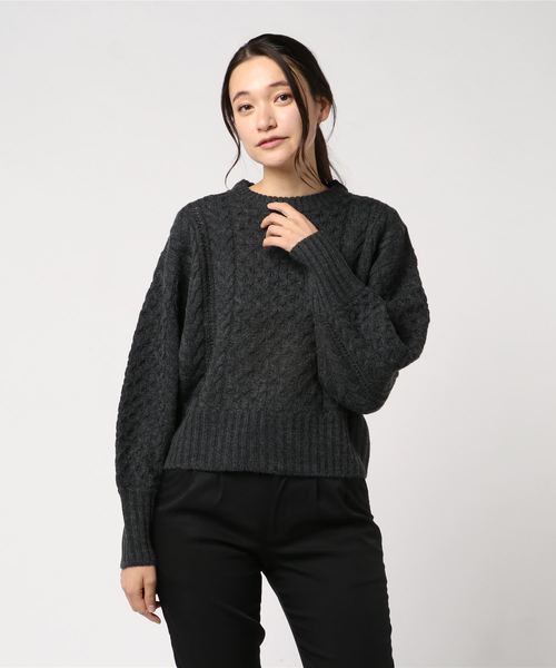 rps（アールピーエス）の「ウール混ボリューム袖ケーブルニットプルオーバー（ニット/セーター・レディース・チャコールグレー/グレー/アイボリー・フリー）」の8枚目の写真