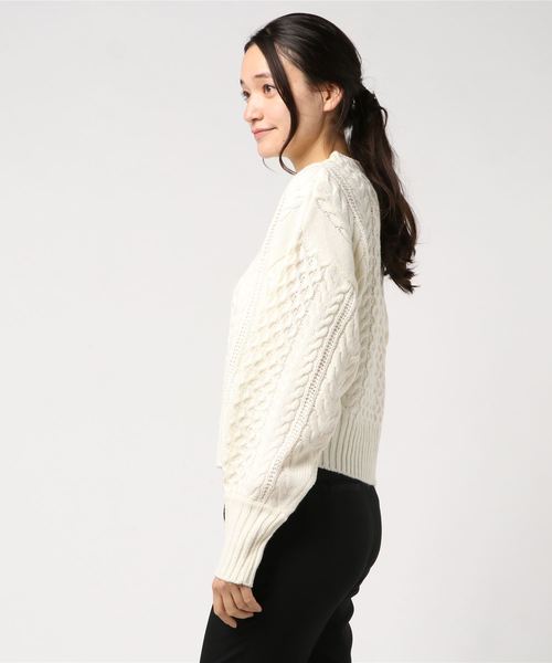 rps（アールピーエス）の「ウール混ボリューム袖ケーブルニットプルオーバー（ニット/セーター・レディース・チャコールグレー/グレー/アイボリー・フリー）」の12枚目の写真