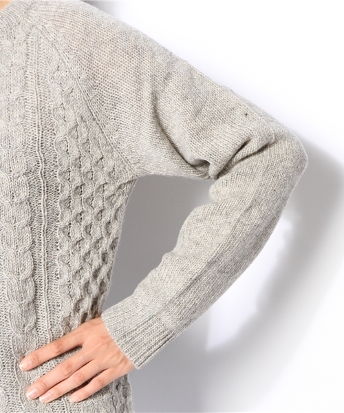 coen（コーエン）の「シェットケーブルニット（ニット/セーター・レディース・グレー/マスタード/コバルトブルー/オフホワイト・LARGE/MEDIUM）」の9枚目の写真