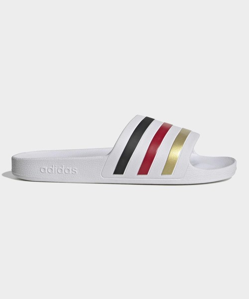 adidas（アディダス）の「アディレッタ アクア [ADILETTE]  / アディダス adidas（サンダル・メンズ・ブラック/ダークブルー/ブラック×ホワイト/ダークグリーン/フューシャピンク/ブルー/ホワイト×ブラック/レッド/ブラック×ゴールド/ホワイト×シルバー/スカイブルー/グリーン/ホワイト/ブラック系その他・22.5cm/23.5cm/24.5cm/25.5cm/26.5cm/27.5cm/28.5cm/29.5cm/30.5cm/31.5cm）」の2枚目の写真