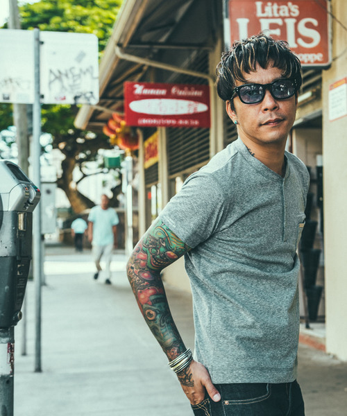 CRIMIE(クライミー)の「HENLEY NECK VINTAGE POCKET T-SHIRT(Tシャツ/カットソー・メンズ・グレー/ブラック/カーキ・SMALL/X-SMALL/X-LARGE/LARGE/MEDIUM/XX-LARGE)」の22枚目の写真