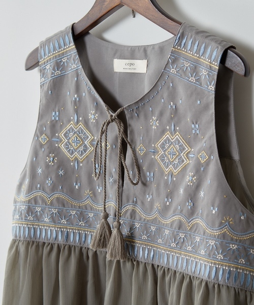 cepo(セポ)の「シフォン刺繍ノースリーブブラウス(シャツ/ブラウス・レディース・ブラック/グレー/オレンジ・M)」の7枚目の写真