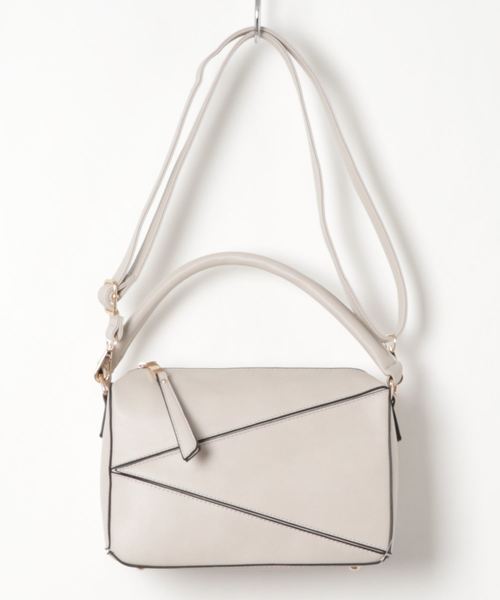 KOBE LETTUCE（コウベレタス）の「ストラップ付き2wayトライアングルパネルバッグ（ショルダーバッグ・レディース・チャコールグレー/アイボリー/イエロー系その他・FREE）」の7枚目の写真