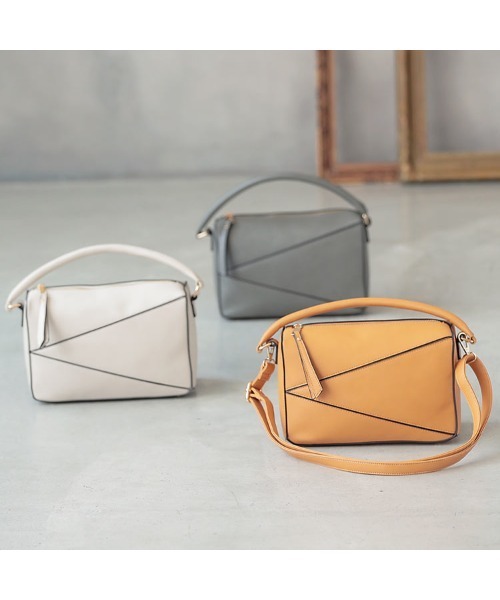 KOBE LETTUCE（コウベレタス）の「ストラップ付き2wayトライアングルパネルバッグ（ショルダーバッグ・レディース・チャコールグレー/アイボリー/イエロー系その他・FREE）」の12枚目の写真