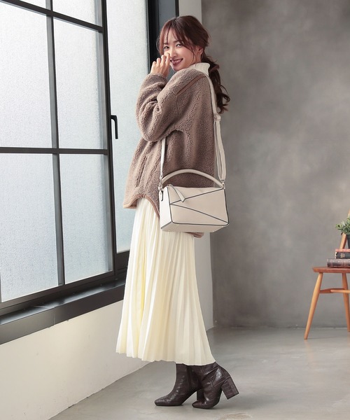 KOBE LETTUCE（コウベレタス）の「ストラップ付き2wayトライアングルパネルバッグ（ショルダーバッグ・レディース・チャコールグレー/アイボリー/イエロー系その他・FREE）」の14枚目の写真