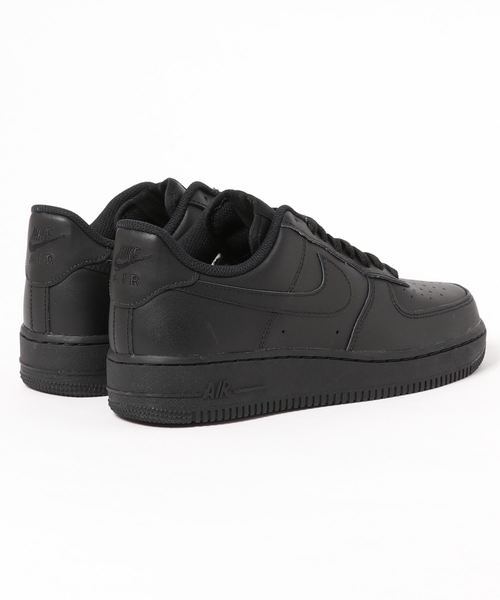 NIKE(ナイキ)の「【NIKE】AIR FORCE 1 07(スニーカー・メンズ・ホワイト/ブラック・41/42/43)」の3枚目の写真