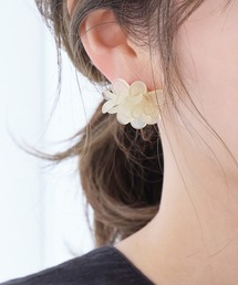 Phoebe | マーガレットフラワーカラーピアス(ピアス（両耳用）)