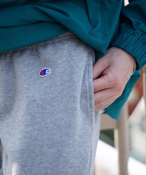Champion（チャンピオン）の「【CHAMPION/チャンピオン】裏毛スウエットパンツ　Ｃ３－ＬＳ２５３　無地　ワンポイント　速乾性　スポーツシーン対応可能（スウェットパンツ・メンズ・グレー/ブラック/ネイビー/ホワイト・X-LARGE/MEDIUM/LARGE）」の21枚目の写真