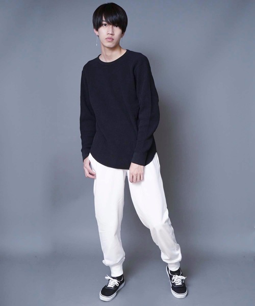 Champion（チャンピオン）の「【CHAMPION/チャンピオン】裏毛スウエットパンツ　Ｃ３－ＬＳ２５３　無地　ワンポイント　速乾性　スポーツシーン対応可能（スウェットパンツ・メンズ・グレー/ブラック/ネイビー/ホワイト・X-LARGE/MEDIUM/LARGE）」の5枚目の写真
