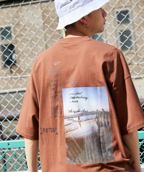 Mark Gonzales（マーク・ゴンザレス）の「Mark Gonzales/マークゴンザレス MONO-MART別注  ビッグシルエット前面/背面BIGプリント 半袖Tee（Tシャツ/カットソー・メンズ・ホワイト系その他/ブラック系その他/ブラウン系その他/ベージュ系その他/ホワイト系その他2/ホワイト系その他3/ホワイト系その他4/ブラック系その他2/ブラック系その他3/ブラック系その他4/ブラウン系その他2/ブラウン系その他3/ブラウン系その他4/ベージュ系その他2/ベージュ系その他3/ベージュ系その他4/グレー系その他4/グリーン系その他3/グレー系その他2/パープル系その他/パープル系その他2/グリーン系その他4/グレー系その他/グレー系その他3/グリーン系その他2/パープル系その他3/パープル系その他4/グリーン系その他/ベージュ系その他7/グリーン系その他5/グリーン系その他6/グリーン系その他7/ブルー系その他2/ブルー系その他3/ブルー系その他4/ホワイト系その他7/ブラック系その他5/ブラック系その他6/ブラック系その他7/その他5/その他1/ブルー系その他/イエロー系その他/その他6/ブルー系その他5/パープル系その他5/パープル系その他6/パープル系その他7/イエロー系その他2/イエロー系その他3/イエロー系その他4/イエロー系その他5/ベージュ系その他5/ベージュ系その他6/ホワイト系その他5/ホワイト系その他6/その他3/その他2/その他4・S/M/L）」の20枚目の写真