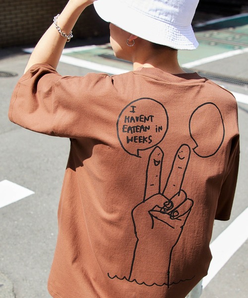 Mark Gonzales（マーク・ゴンザレス）の「Mark Gonzales/マークゴンザレス MONO-MART別注  ビッグシルエット前面/背面BIGプリント 半袖Tee（Tシャツ/カットソー・メンズ・ホワイト系その他/ブラック系その他/ブラウン系その他/ベージュ系その他/ホワイト系その他2/ホワイト系その他3/ホワイト系その他4/ブラック系その他2/ブラック系その他3/ブラック系その他4/ブラウン系その他2/ブラウン系その他3/ブラウン系その他4/ベージュ系その他2/ベージュ系その他3/ベージュ系その他4/グレー系その他4/グリーン系その他3/グレー系その他2/パープル系その他/パープル系その他2/グリーン系その他4/グレー系その他/グレー系その他3/グリーン系その他2/パープル系その他3/パープル系その他4/グリーン系その他/ベージュ系その他7/グリーン系その他5/グリーン系その他6/グリーン系その他7/ブルー系その他2/ブルー系その他3/ブルー系その他4/ホワイト系その他7/ブラック系その他5/ブラック系その他6/ブラック系その他7/その他5/その他1/ブルー系その他/イエロー系その他/その他6/ブルー系その他5/パープル系その他5/パープル系その他6/パープル系その他7/イエロー系その他2/イエロー系その他3/イエロー系その他4/イエロー系その他5/ベージュ系その他5/ベージュ系その他6/ホワイト系その他5/ホワイト系その他6/その他3/その他2/その他4・S/M/L）」の21枚目の写真