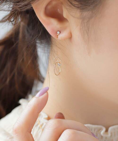 ANEMONE(アネモネ)の「煌めき2粒ビジューのピアス(ピアス(両耳用)・レディース・ピンクゴールド/シルバー/ゴールド・FREE)」の8枚目の写真