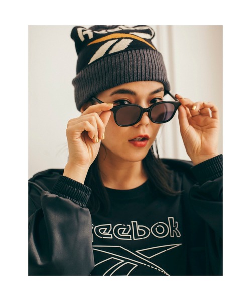 Reebok（リーボック）の「ワークアウト レディ スプレミアム スリム フィット ビッグ ロゴ Tシャツ [Workout Ready Supremium Slim Fit Big Logo Tee]（Tシャツ/カットソー・レディース・ブラック/ピンク・SMALL/MEDIUM/LARGE/X-LARGE）」の4枚目の写真