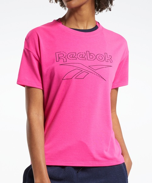 Reebok（リーボック）の「ワークアウト レディ スプレミアム スリム フィット ビッグ ロゴ Tシャツ [Workout Ready Supremium Slim Fit Big Logo Tee]（Tシャツ/カットソー・レディース・ブラック/ピンク・SMALL/MEDIUM/LARGE/X-LARGE）」の8枚目の写真