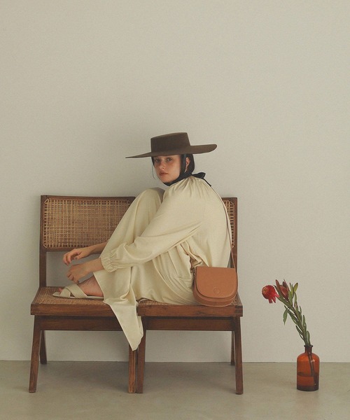 EFOLE（エフォル）の「【EFOLE】 ハーフムーン ショルダーバッグ（ショルダーバッグ・レディース・ブラック/ベージュ・FREE）」の9枚目の写真