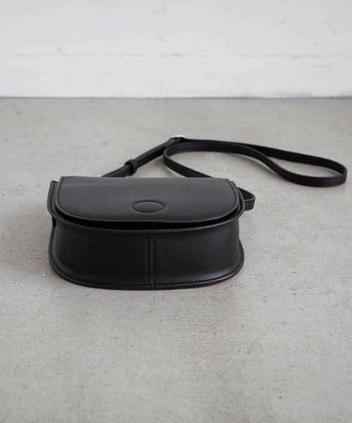 EFOLE（エフォル）の「【EFOLE】 ハーフムーン ショルダーバッグ（ショルダーバッグ・レディース・ブラック/ベージュ・FREE）」の17枚目の写真