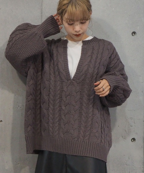 tiptop(ティップトップ)の「【web限定アイテム】2020AW ケーブル編みキーネックニット(ニット/セーター・レディース・アイボリー/ライトベージュ/ダークグリーン/パープル・FREE)」の4枚目の写真