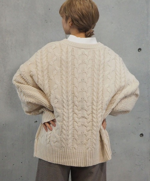 tiptop(ティップトップ)の「【web限定アイテム】2020AW ケーブル編みキーネックニット(ニット/セーター・レディース・アイボリー/ライトベージュ/ダークグリーン/パープル・FREE)」の17枚目の写真