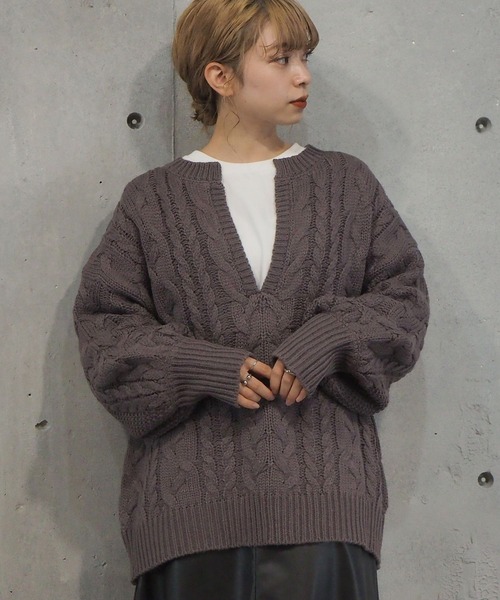 tiptop(ティップトップ)の「【web限定アイテム】2020AW ケーブル編みキーネックニット(ニット/セーター・レディース・アイボリー/ライトベージュ/ダークグリーン/パープル・FREE)」の20枚目の写真