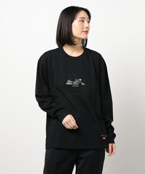Naked Rust and other POEMS（ネイキッドラストアンドアザーポエムス）の「《POEMS》手書き風フロントプリントロングスリーブ（Tシャツ/カットソー・レディース・ホワイト/ブラック/ベージュ・MEDIUM/LARGE）」の3枚目の写真