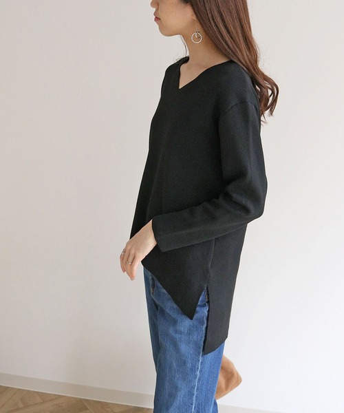 HER CLOSET(ハークローゼット)の「【HERCLOSET】イージーケア抗菌イレヘムVネックニット(ニット/セーター・レディース・サックスブルー/ブラック/ライトホワイト/グレー/ラベンダー/ベビーピンク・M)」の13枚目の写真