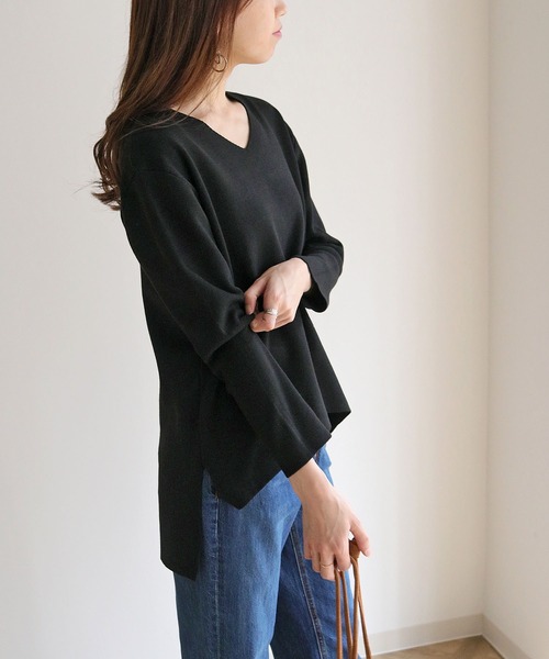 HER CLOSET(ハークローゼット)の「【HERCLOSET】イージーケア抗菌イレヘムVネックニット(ニット/セーター・レディース・サックスブルー/ブラック/ライトホワイト/グレー/ラベンダー/ベビーピンク・M)」の11枚目の写真
