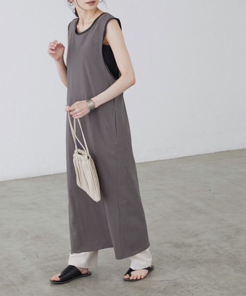 BONLECILL（ボンルシール）の「バッククロス パイピングロングワンピース（ワンピース・レディース・ベージュ/ブラウン/グリーン/チャコール・FREE）」の2枚目の写真
