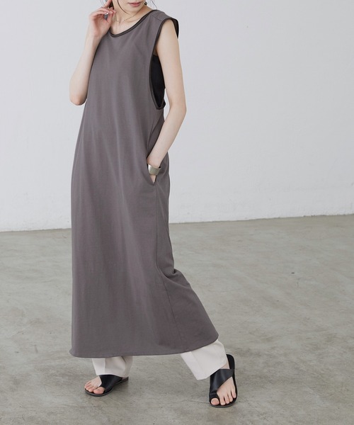 BONLECILL（ボンルシール）の「バッククロス パイピングロングワンピース（ワンピース・レディース・ベージュ/ブラウン/グリーン/チャコール・FREE）」の5枚目の写真