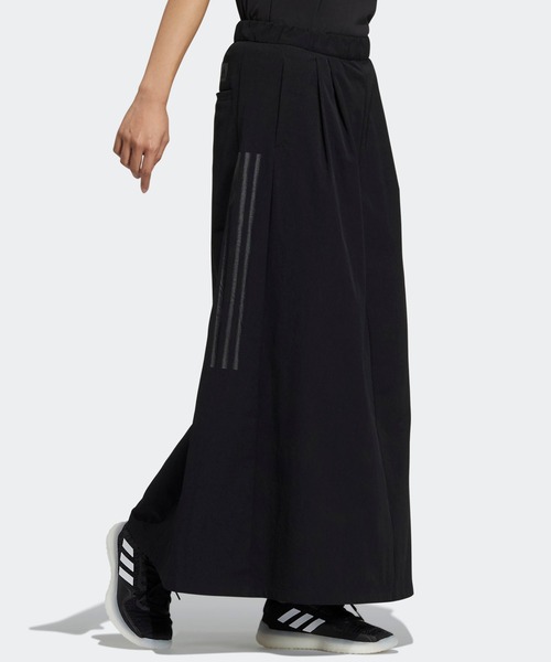 アディダス adidas リメイク ナイロン テック スカート adidas（アディダス）の「テック スカート [Tech Skirt] アディダス