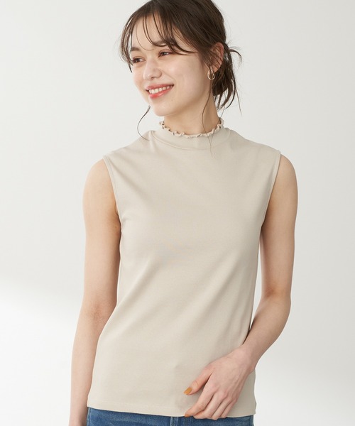 earth music&ecology（アースミュージックアンドエコロジー）の「ハイネックメローリブノースリーブプルオーバー ＊（Tシャツ/カットソー・レディース・ブラック/ライトイエロー/アイボリー/ミント/ネイビー/ライトベージュ・S/M）」の3枚目の写真