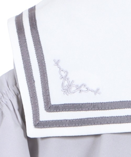 axes femme POETIQUE（アクシーズファムポエティック）の「セーラー肩