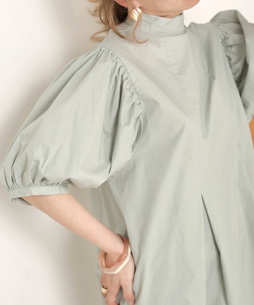 Bab（バブ）の「【WEB限定】ボリュームスリーブフレアブラウス（シャツ/ブラウス・レディース・オフホワイト/サックスブルー/ピンクベージュ・38）」の7枚目の写真