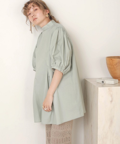 Bab（バブ）の「【WEB限定】ボリュームスリーブフレアブラウス（シャツ/ブラウス・レディース・オフホワイト/サックスブルー/ピンクベージュ・38）」の8枚目の写真