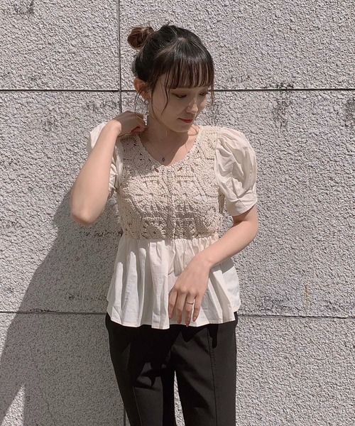 FREE'S MART(フリーズマート)の「前後2Wayレースドッキングペプラムブラウス(シャツ/ブラウス・レディース・ホワイト/ピンク/ブラック・FREE)」の15枚目の写真