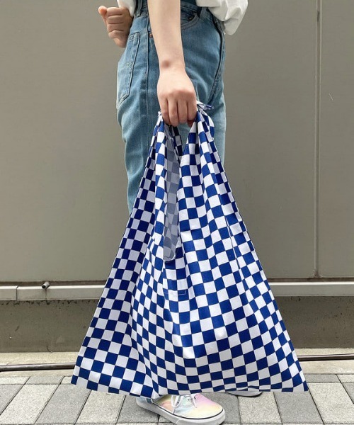 Ray BEAMS（レイビームス）の「Hollingworth country outfitters / チェッカー バッグ（トートバッグ・レディース・ブラック/ブルー・ONE SIZE）」の2枚目の写真