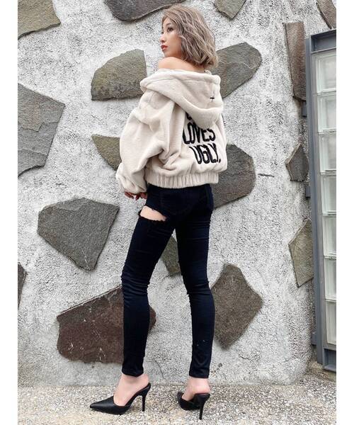 GYDA（ジェイダ）の「ポインテッドミュール（パンプス・レディース・オフホワイト/ブラック・MEDIUM/LARGE/SMALL）」の4枚目の写真