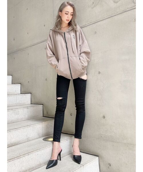 GYDA（ジェイダ）の「ポインテッドミュール（パンプス・レディース・オフホワイト/ブラック・MEDIUM/LARGE/SMALL）」の5枚目の写真