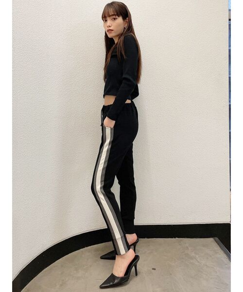 GYDA（ジェイダ）の「ポインテッドミュール（パンプス・レディース・オフホワイト/ブラック・MEDIUM/LARGE/SMALL）」の11枚目の写真