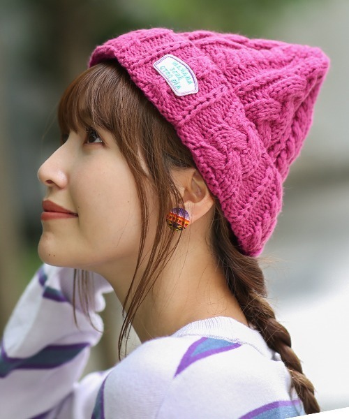 チチカカ（チチカカ）の「ケーブル編みニットキャップ（ニットキャップ/ビーニー・レディース・ブラック/オフホワイト/ピンク/ブルー/グリーン/キャメル・FREE）」の6枚目の写真